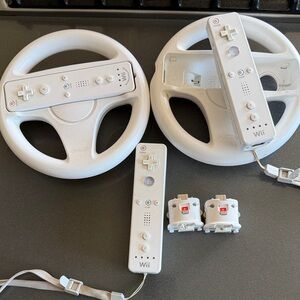 Nintendo Wii White Controllers and Wheels Bundle